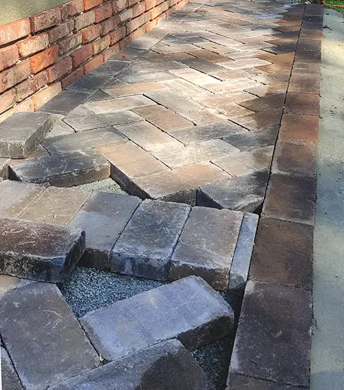 Verband Fischgräte Hausumrandung